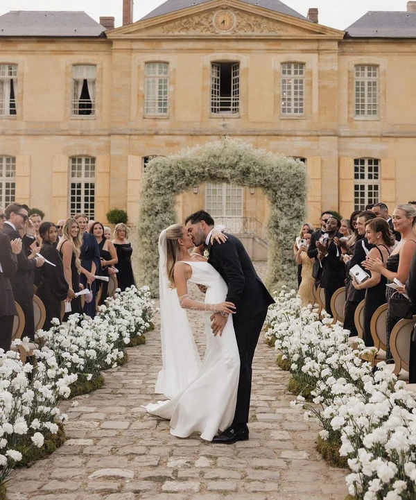 Influencer Couples: Inspirational Weddings of 2023