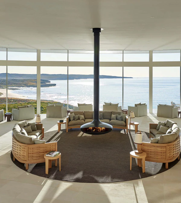 <a href="https://southernoceanlodge.com.au/lodge/#architecture-and-design">Southern Ocean Lodge﻿</a>