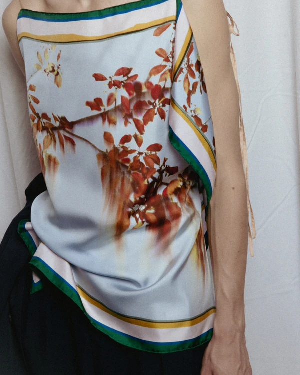 <a href="https://www.instagram.com/p/DaNPeYEDGSb/?img_index=7">Dries Van Noten</a>