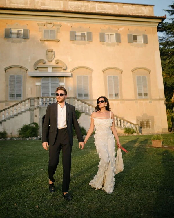 How to Choose a Wedding Photographer Who Fits Your Tastes & Needs?