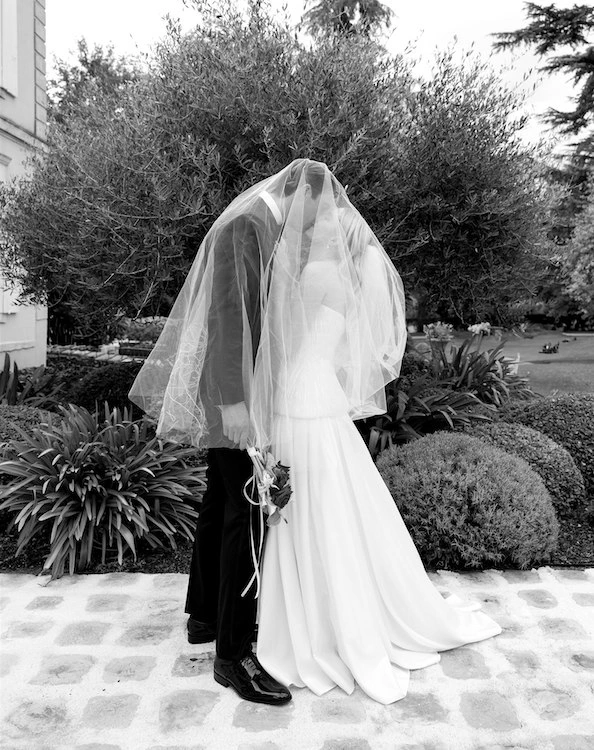 A Dreamy Château Wedding in France's Bordeaux Countryside — photo 2