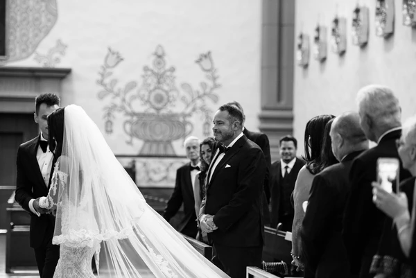 Sarah & Devin: classic black tie wedding in California — photo 15