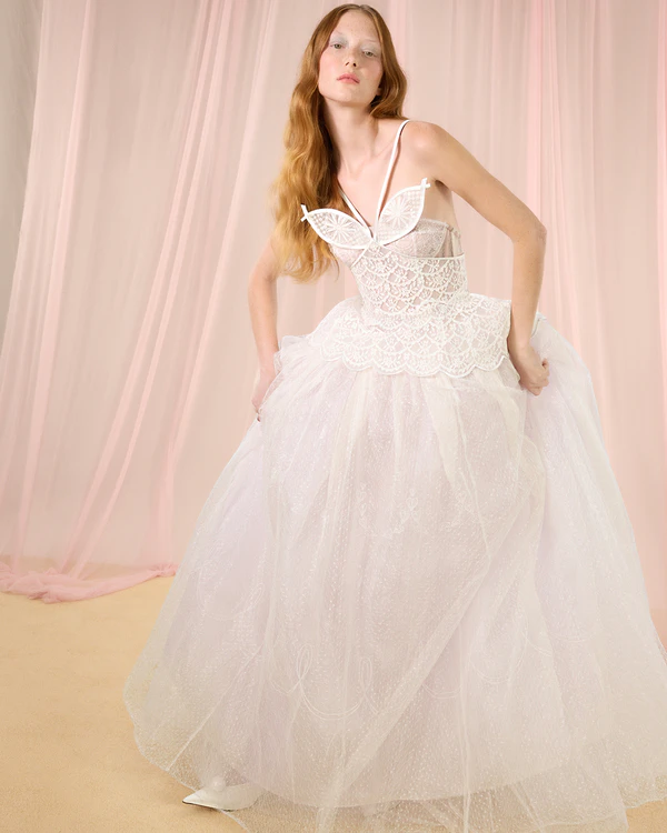 HONOR Unveils Fall 2026 Bridal Collection