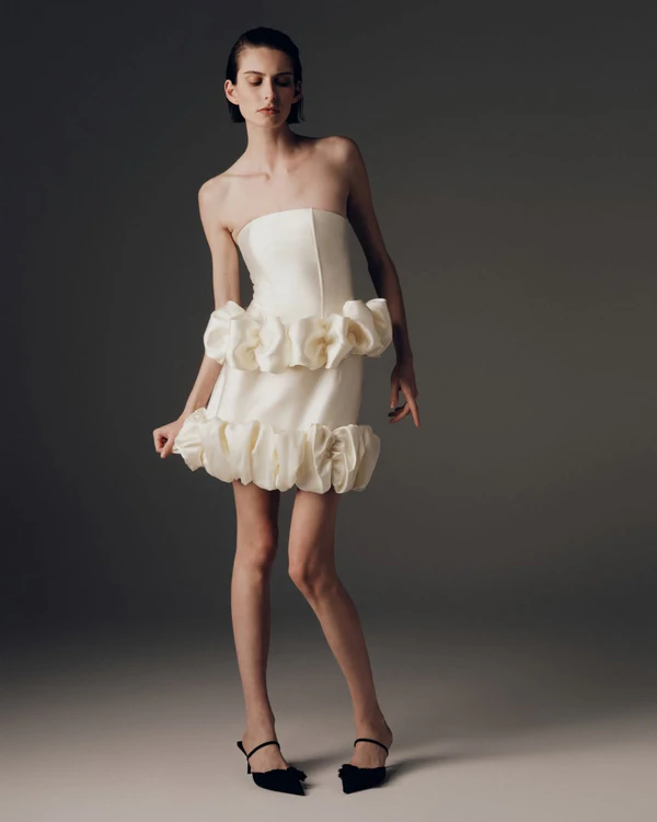 22 Chic Bridal Minis for a Second Look from the 2026 Collections