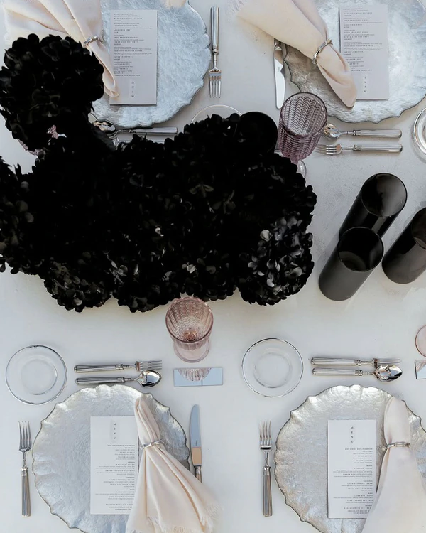11 Wedding Day Timeline Mistakes Couples Make—According to Experts