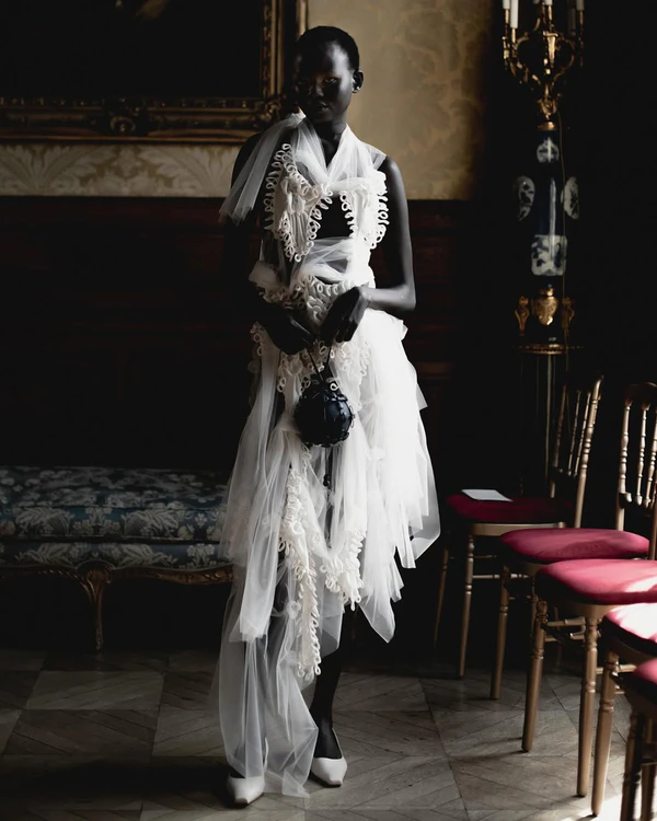 20 Textural Bridal Dresses We're Crushing On