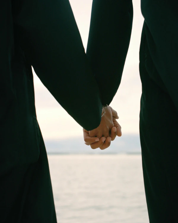How to Make the Honeymoon Phase Last: Expert Tips for Keeping the Romance Alive — photo 2