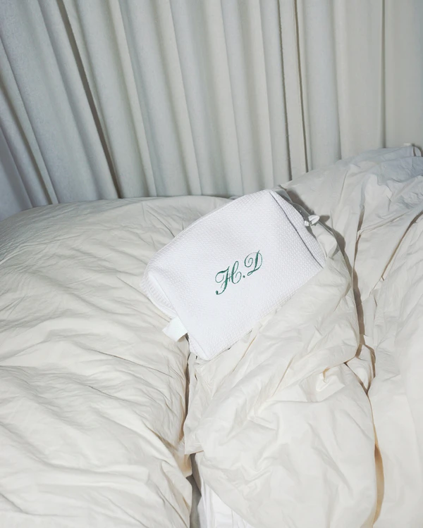 10 Online Boutiques for Custom and Personalized Gifts & Favors