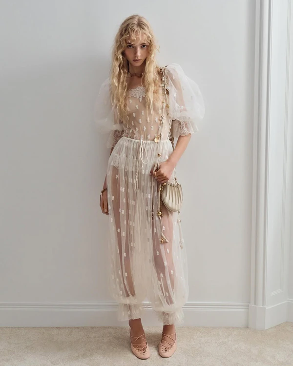 The Boho Revival: 40 Bohemian Wedding Dresses & Accessories for the Modern Bride