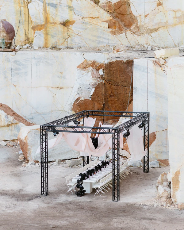 <a href="https://www.instagram.com/dionyssomarble/?hl=en">Dionyssos Quarry</a>, Photography: <a href="https://www.instagram.com/p/DLiJRowNEt_/?hl=en">The Duo Photography</a>