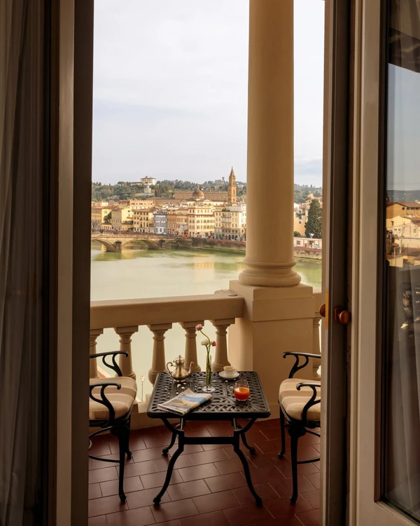 <a href="https://www.instagram.com/stregisflorence/p/DYXb9jVIGb2/">The St. Regis Florence</a>