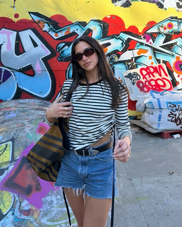 Content: <a href="https://www.instagram.com/dualipa/">Dua Lipa</a>
