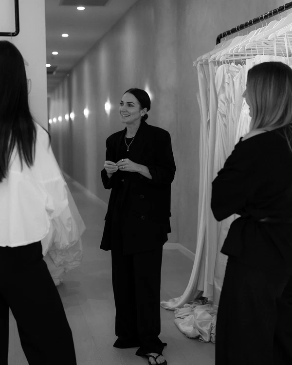 <a href="https://www.instagram.com/spherebridalgallery/">Sphere Bridal Gallery</a>, Photography: <a href="https://www.instagram.com/ashelizadavis.agency/?hl=en">Ashleigh Davis</a>