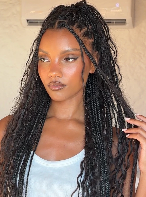 <a href="https://www.instagram.com/leahbaines_mua/p/DYA0D6ulceZ/?img_index=2">Leah Baines</a>