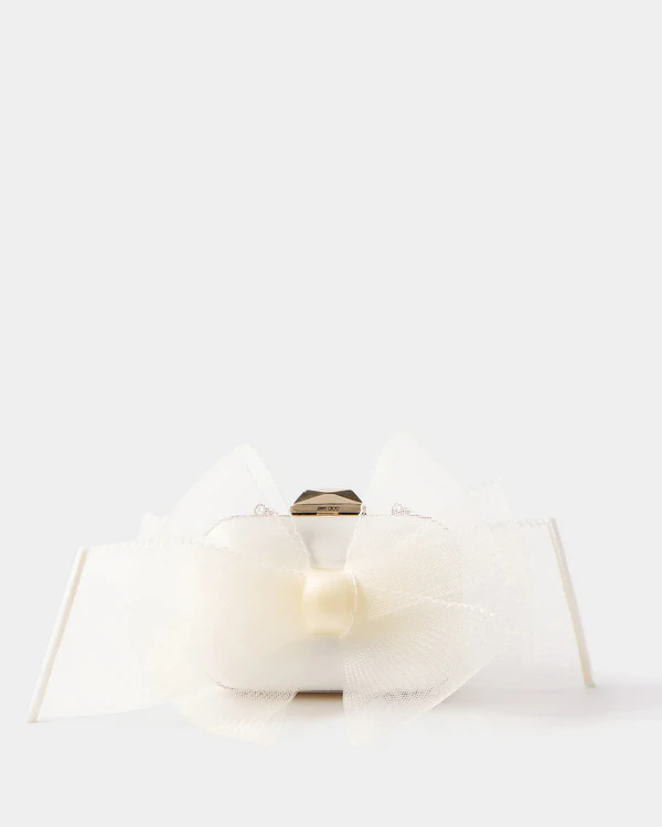 12 Stylish Bags for Modern Brides