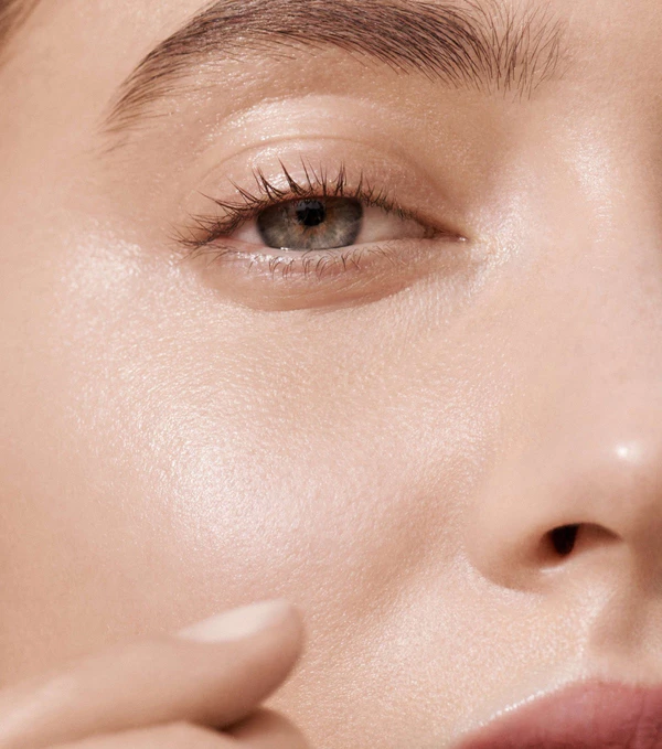 <a href="https://www.westman-atelier.com/en-jp/products/lit-up-highlight-stick-lit?srsltid=AfmBOoojGDgqhlSWVmXm_u-CnSys0Q2S9KW9sXntH6a_NeWPwmQyTnuU&amp;variant=43394756739254">Westman Atelier</a>