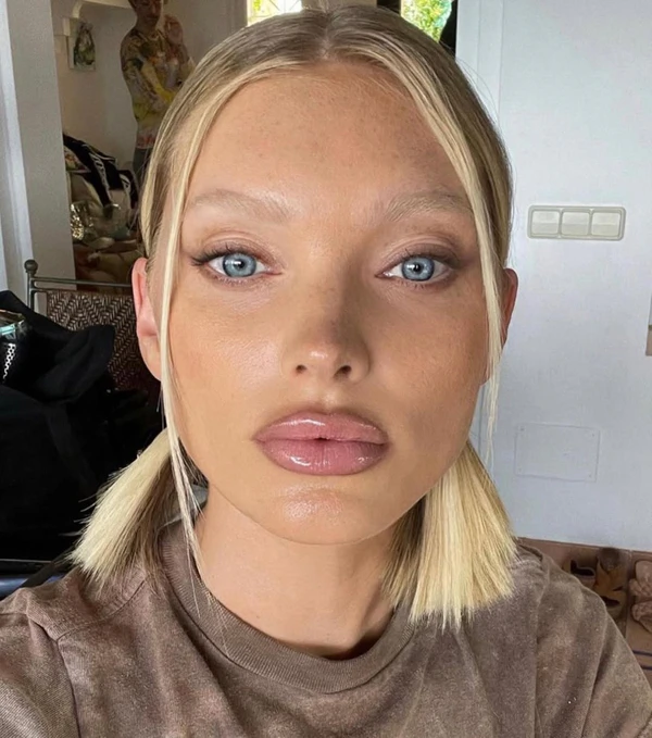 <a href="https://www.instagram.com/lillikellymakeup/p/Ctl7rUBI-Of/">Lilli Kelly</a>