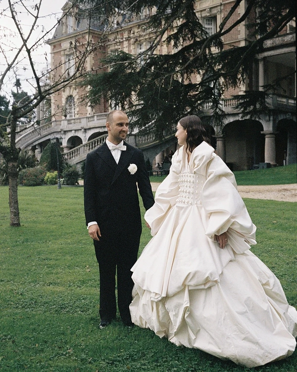 A Fashion Designer's Opulent Wedding in an Enchanting Parisian Château — photo 1