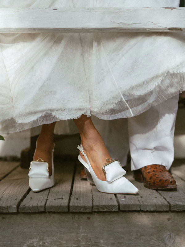 Influencer Jade Mitchell-Clyde's Chic Black-Tie Wedding in California's Gold Country