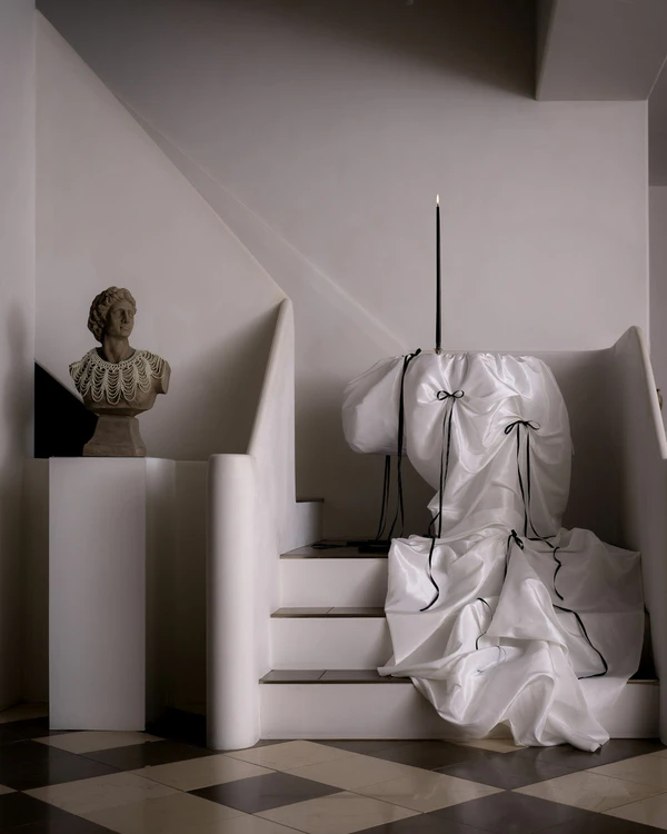 7 Brands for Unique Wedding Table Linens