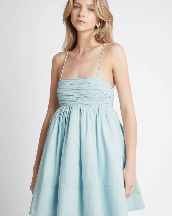 Here Are Summer Maternity Dresses For Wedding Guests
