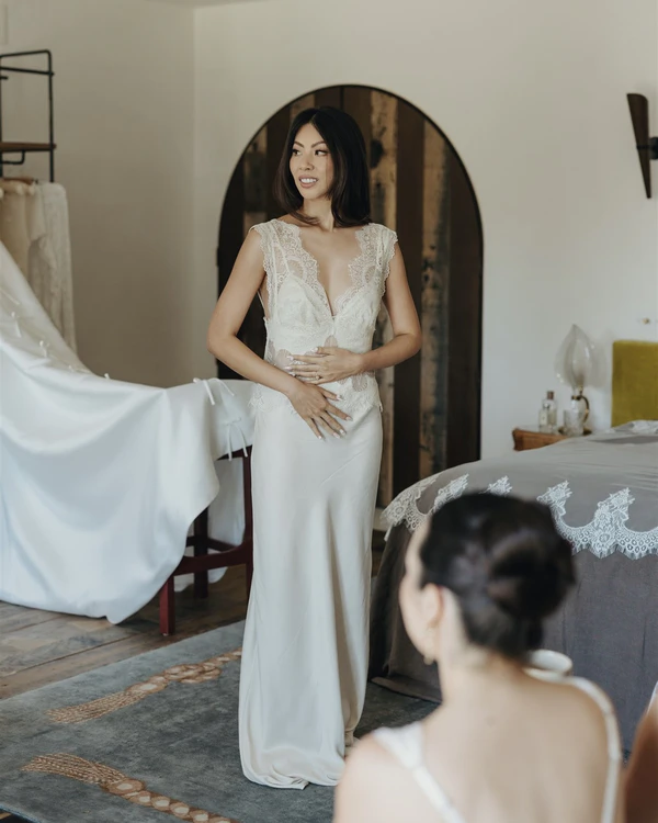 A Slim Aarons Inspired Wedding with Tropical Touches in the Byron Bay Hinterland