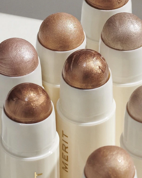 10 Makeup Hacks Every Bride Needs to Know