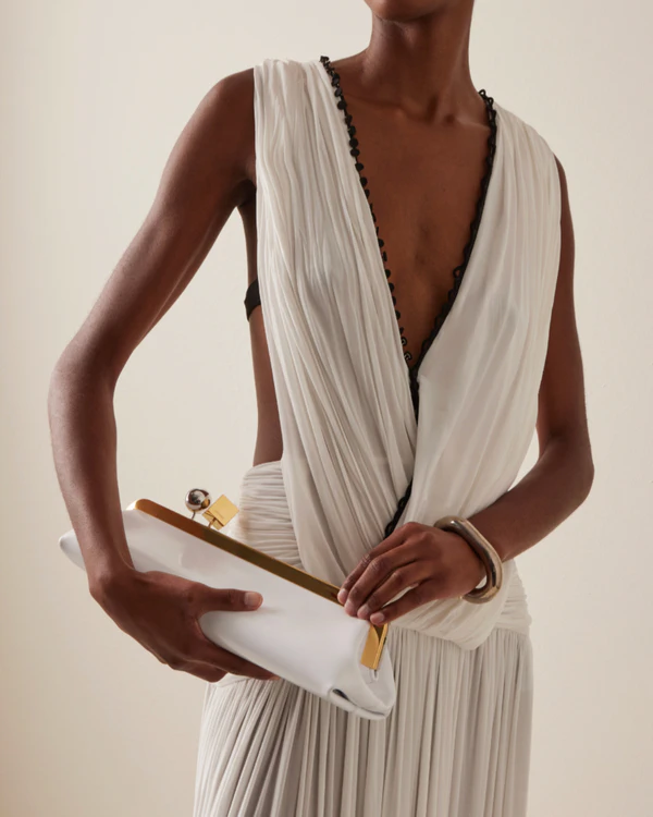 20 of the Season’s Chicest It-Girl Bridal Accessories