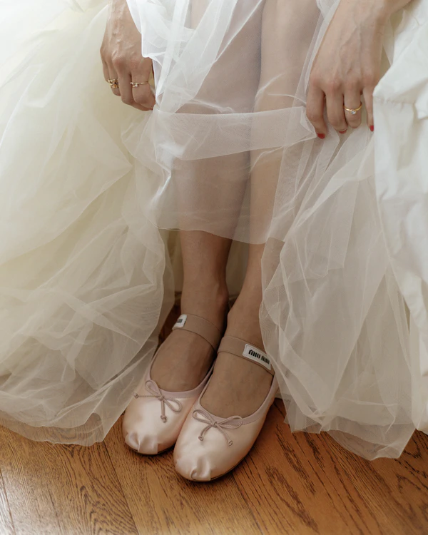 An Enchanting Lakeside Wedding in Canada