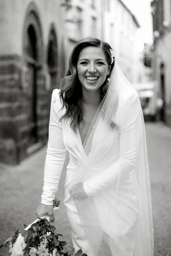 Hannah & Ian's Dreamy Elopement in Orvieto