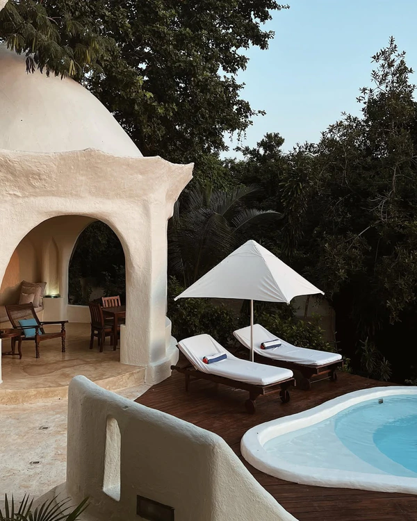 <span><a href="https://www.instagram.com/p/Cu7oavxOUTf/?hl=en">Elewana Kilindi Zanzibar</a>, Content: <a href="https://www.instagram.com/jasminxomar?hl=en&g=5">Jasmin Omar</a></span>