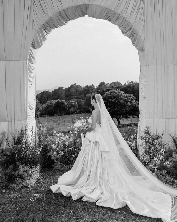 Planning a Wedding Without a Wedding Planner? Here's What to Consider First — photo 1