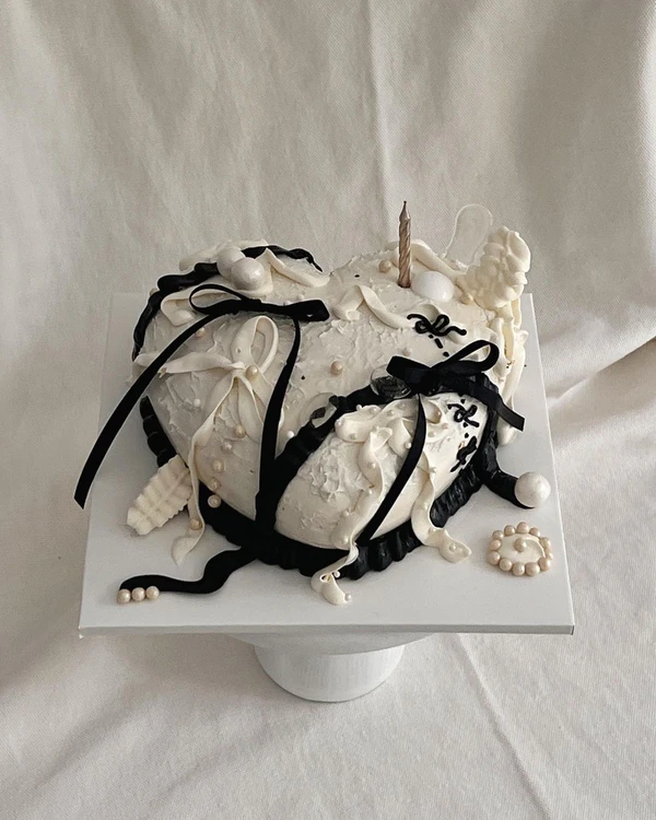 30 Creative Wedding Cake Ideas