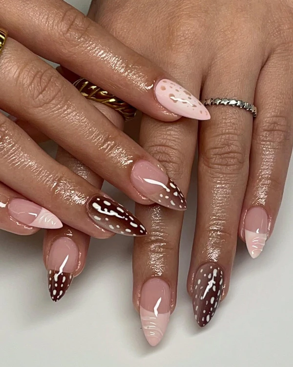 <a href="https://www.instagram.com/p/DSSklecCasK/?img_index=1">Sanrihoe Nails</a>