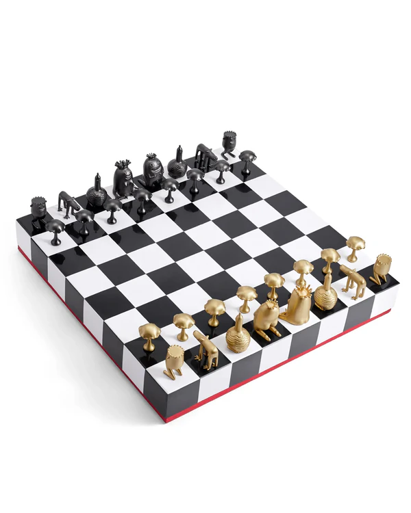 <a href="https://www.l-objet.com/products/haas-chess-set?utm_source=the-wed&utm_medium=digital-pr&utm_campaign=lobjet-wedding-gift-guide&utm_content=image-link">HAAS Chess Set, $4,200</a>