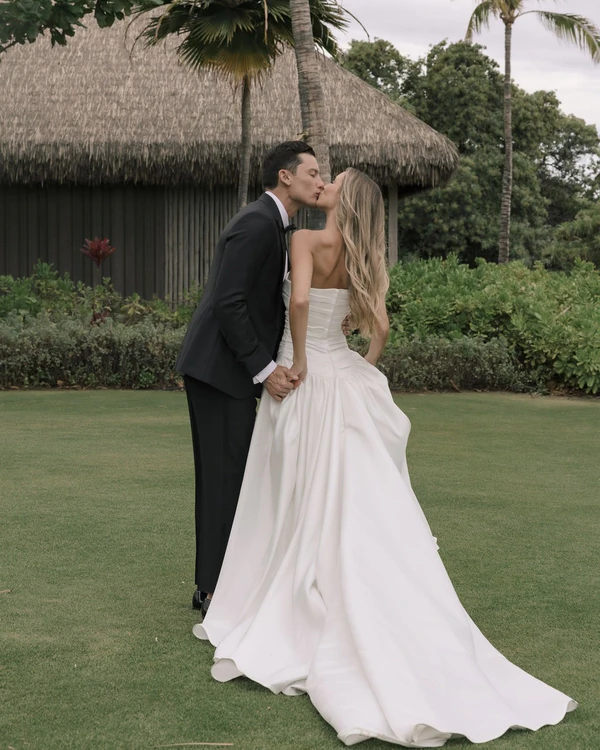 A Tropical Black-Tie Beach Wedding Weekend in Hawaii