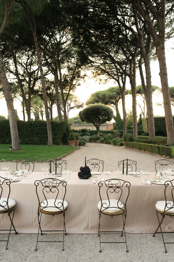 From Roman Garden Romance to a Red-Lit Nightclub at This Villa Aurelia Wedding
