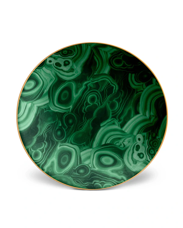 <a href="https://www.l-objet.com/products/malachite-charger?utm_source=the-wed&utm_medium=digital-pr&utm_campaign=lobjet-wedding-gift-guide&utm_content=image-link">L'OBJET Malachite Charger, $275</a>
