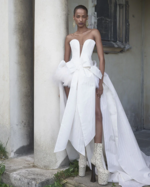 Vivienne Westwood Unveils 2025 Bridal Collections