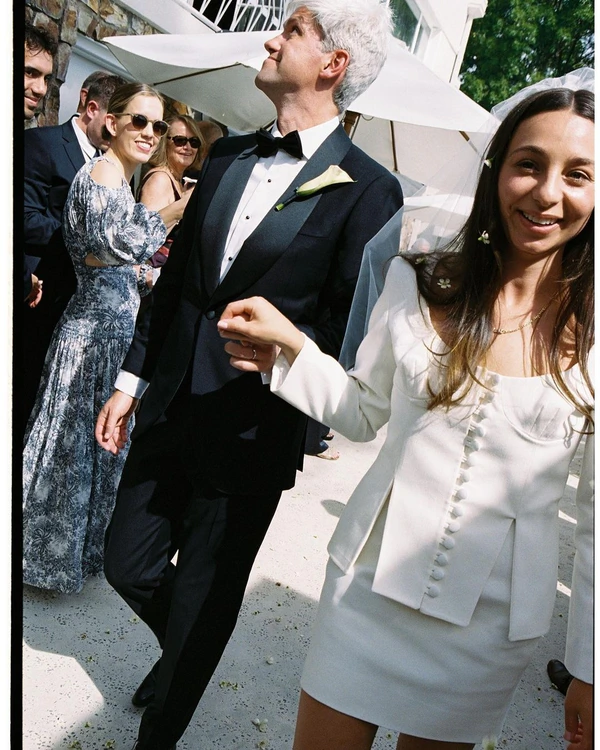 Why You Need a Fusion of Documentary & Editorial Style Photography?