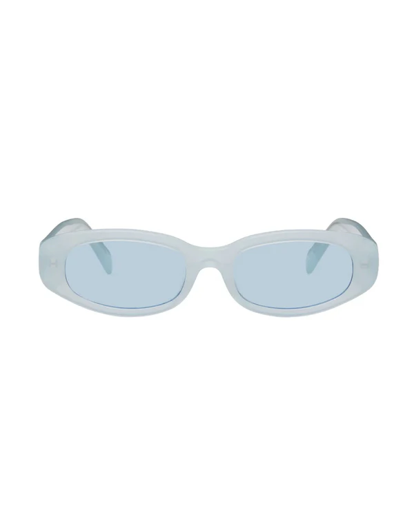 Trendy Sunglasses for Your Outdoor Wedding