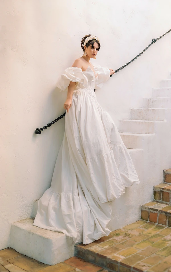 An Oceanic Elopement