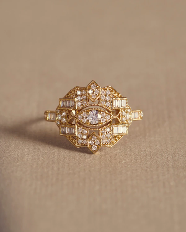 <a href="https://www.instagram.com/p/DYopP8vCJA5/?img_index=1">Stone Paris</a>