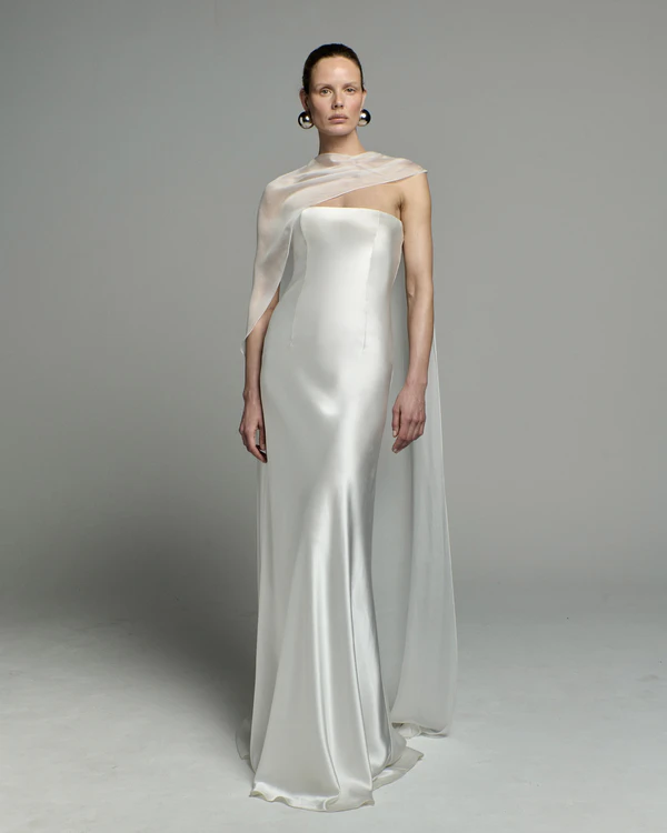 30 Breathtaking Bridal Dresses Perfect for a Wedding in Spain