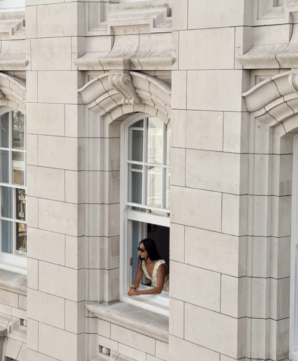 <a href="https://www.instagram.com/p/DbqrmuRJpyW/?hl=en">Waldorf Astoria</a>
