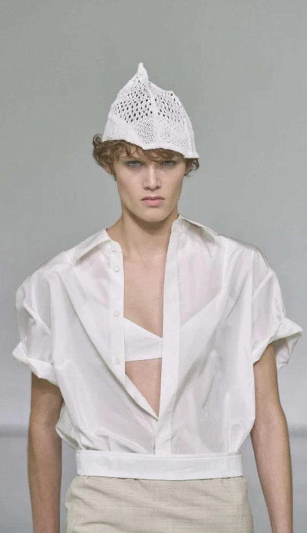 <a href="https://www.bottegaveneta.com/en-us/summer-2027.html">Bottega Veneta</a>