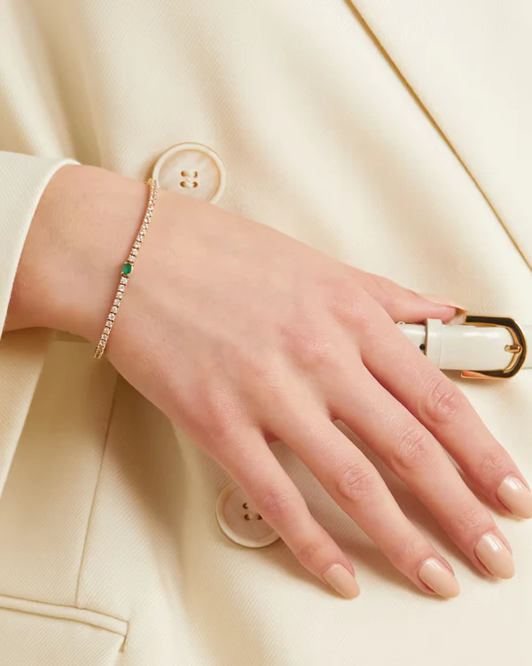 Stunning Bracelets to Complement a Bride's Look