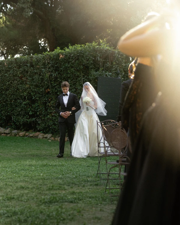 From Roman Garden Romance to a Red-Lit Nightclub at This Villa Aurelia Wedding