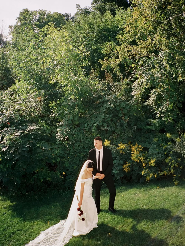 <a href="https://www.instagram.com/p/DQpNW7LjhgI/?img_index=8" target="_blank">Photography: Liza Litvinovich</a>