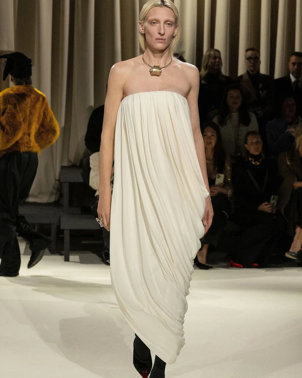 Our Editor's Top Bridal Styles from the FW24 Runways